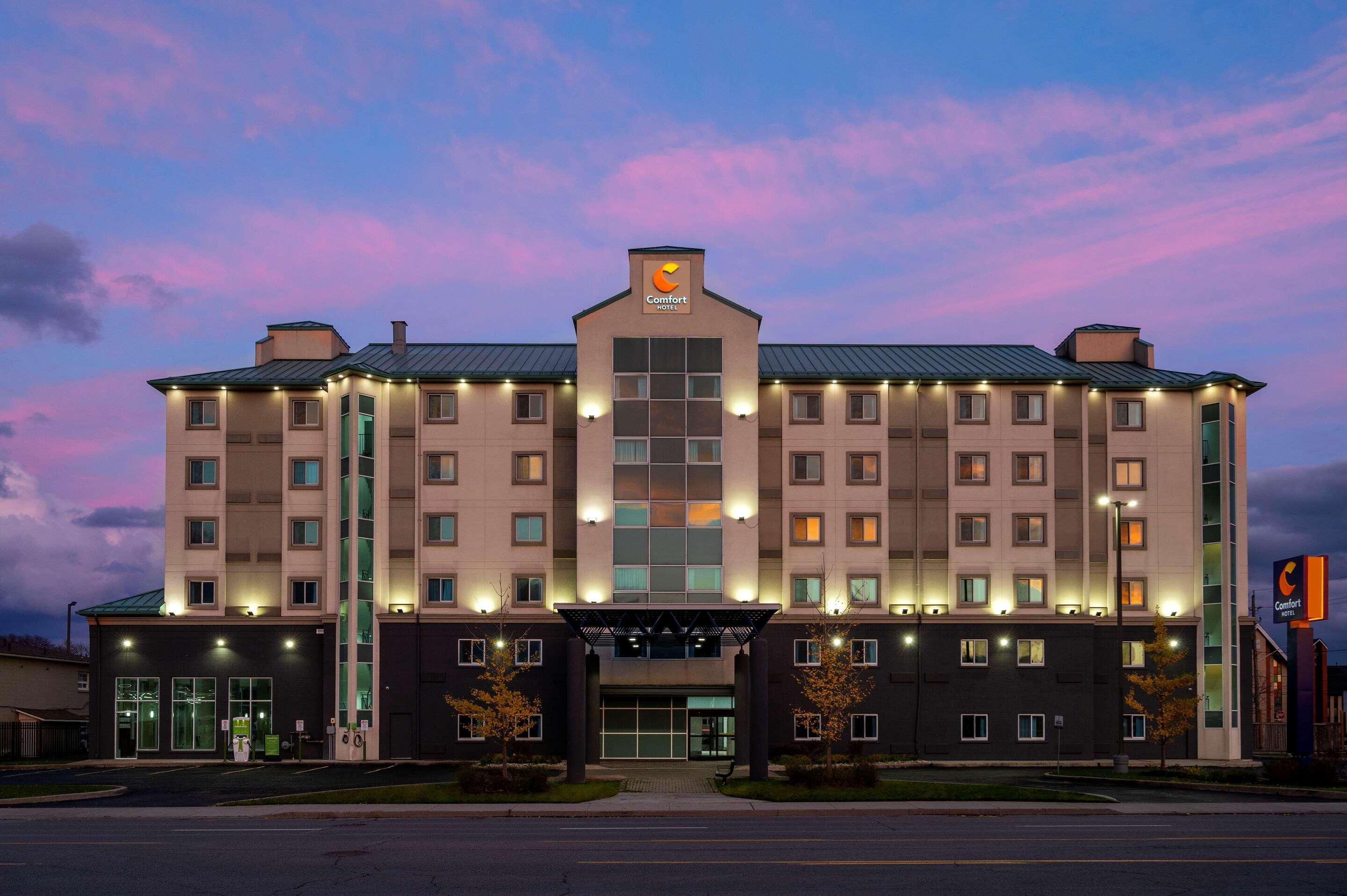 Comfort Hotel Niagara Falls Exterior foto